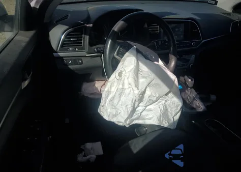 2017 Hyundai Elantra Se из США, поврежденный, VIN 5NPD84LFXHH061629